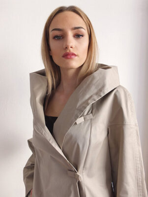 Trenchcoat (Galerie)